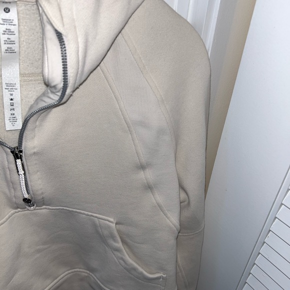 Lululemon Scuba half zip hoodie - Picture 4 of 5